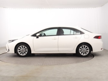 Toyota Corolla XII Sedan 1.5 VVT-i 125KM 2021 Toyota Corolla 1.5 VVT-i, Salon Polska, zdjęcie 2