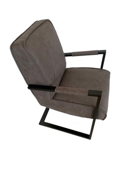 Стул с пружинной обивкой