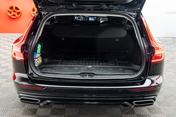 Volvo V60 II  2020 VOLVO V60 T6 AWD R-Design aut Combi 2.0 255KM 2020, zdjęcie 25
