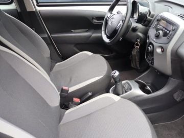 Toyota Aygo II Hatchback 3d Facelifting 1.0 VVT-i 72KM 2020 Toyota Aygo 1.0 VVT-i, Salon Polska, VAT 23%, zdjęcie 8