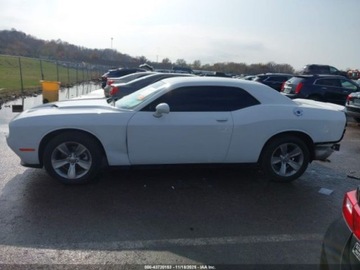 Dodge Challenger III 2022 Dodge Challenger SXT 2022 3.6L 3.6 Benzyna 303KM, zdjęcie 2