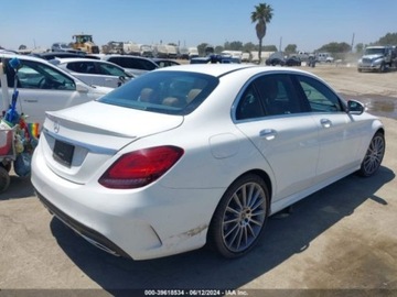 Mercedes Klasa C W205 2020 Mercedes-Benz Klasa C 2020 Mercedes-Benz C-Class C 300 Sedan 2.0 Benzyna, zdjęcie 3