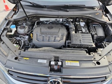 Volkswagen Tiguan III 2024 Volkswagen Tiguan Se R-Line Black 2024 2.0 Benzyna 184KM, zdjęcie 6