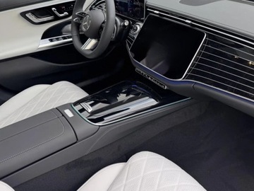 Mercedes Klasa E W214 Sedan 3.0 450d 367KM 2025 E Klasa 450 d 4-Matic AMG 3.0 (367KM) 2025, zdjęcie 7