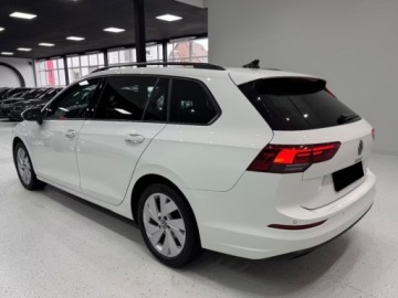 Volkswagen Golf VIII Hatchback Facelifting 1.5 TSI 116KM 2026 VOLKSWAGEN Golf VIII 1.5 TSI Life Plus Combi 116KM 2026, zdjęcie 3