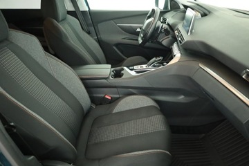 Peugeot 5008 II Crossover 1.5 BlueHDI 130KM 2019 Peugeot 5008 1.5 BlueHDi, Salon Polska, zdjęcie 6