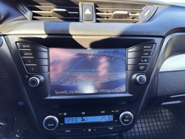 Toyota Avensis III Wagon Facelifting 2015 2.0 D-4D 143KM 2017 Toyota Avensis Salon Polska Nawigacja GWARANCJA !, zdjęcie 24