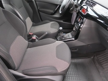 Citroen C3 II Hatchback facelifting 1.2 VTi 82KM 2014 Citroen C3 1.2 VTi, Salon Polska, Klima, zdjęcie 8