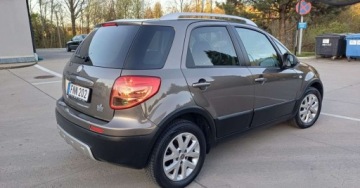 Fiat Sedici 1.6 16v 120KM 2011 Fiat Sedici Fiat Sedici 1.6 16V 4x2 Dynamic 1.6 Benzyna 120KM, zdjęcie 2