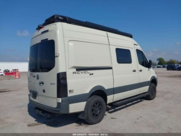 Mercedes Sprinter III 2021 Mercedes-Benz Sprinter Mercedes-Benz Sprinter Crew Van 2500 Standard Roof, zdjęcie 4