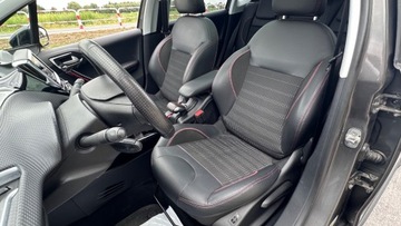 Peugeot 2008 I SUV Facelifting 1.2 PureTech 130KM 2018 Peugeot 2008 RATY 1.2 BENZ 130KM GT-LINE Kamera Navi Tablet Panorama Serwi, zdjęcie 30