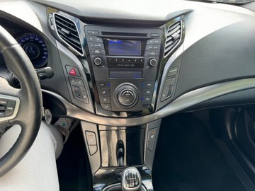 Hyundai i40 Sedan 1.7 CRDi 136KM 2012 HYUNDAI i40 1.7CRDi 136KM Klimatronik Tempomat, zdjęcie 15