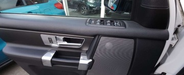 Land Rover Discovery IV 3.0 D 210KM 2013 Land Rover Discovery 7 osobowy Bogata wersja wyposazenia 3.0 Diesel 210KM, zdjęcie 28