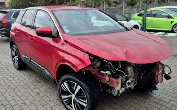 Peugeot 3008 II Crossover 1.2 PureTech 130KM 2018 Peugeot 3008 1.2 130KM Alufelgi Polskora Tempomat 1.2 Benzyna 130KM, zdjęcie 3