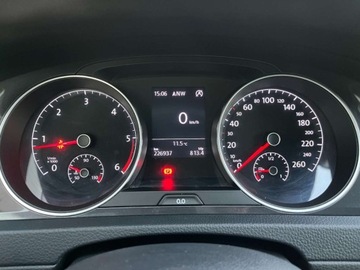 Volkswagen Golf VII Variant 2.0 TDI CR DPF BlueMotion Technology 150KM 2017 Volkswagen Golf 2.0 diesel 150 KM BEZWYPADKOWY 6 biegow zadbany zamia, zdjęcie 13
