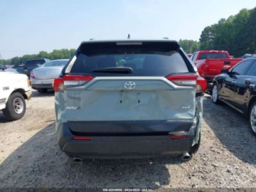 Toyota RAV4 V 2022 Toyota RAV4 XLE 2022 2.5l 2.5 Benzyna 203KM, zdjęcie 4