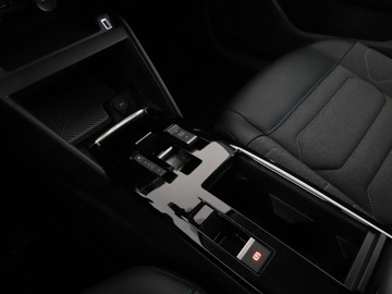 Citroen C4 III SUV 1.2 PureTech 130KM 2022 Citroen C4 Automat Navi Kamera cofania, zdjęcie 30