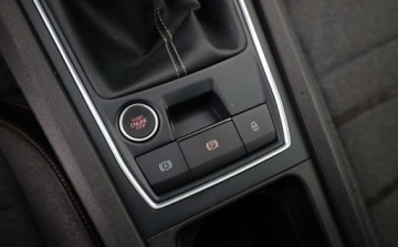 Seat Leon III Hatchback Facelifting 1.5 EcoTSI 130KM 2020 Seat Leon Seat Leon 1.5 TSI Xcellence 1.5 Benzyna 130KM, zdjęcie 34