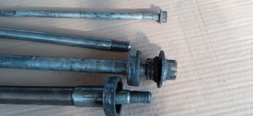 YAMAHA FZR 600 ОСЬ ДВИГАТЕЛЬ ПОВОРОТНЫЙ РЫЧАГ КОЛЕСНЫЙ БОЛТ