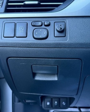 Toyota Avensis III Wagon Facelifting 2015 2.0 D-4D 143KM 2018 Toyota Avensis salon Polska 2.0 Diesel 143KM, zdjęcie 12