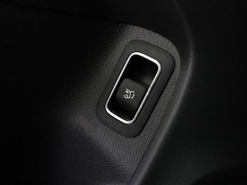 Mercedes CLA C118/X118 Shooting Brake Facelifting 1.3 200 163KM 2023 Mercedes CLA 200 automat full LED skóra/alcantara, zdjęcie 38