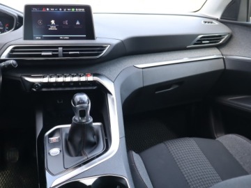 Peugeot 3008 II Crossover 1.2 PureTech 130KM 2017 Peugeot 3008 1.2 PureTech, Salon Polska, zdjęcie 7