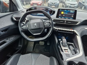 Peugeot 3008 II Crossover 1.2 PureTech 130KM 2019 Peugeot 3008 Automat. Virtual kokpit. Navigacja, zdjęcie 13