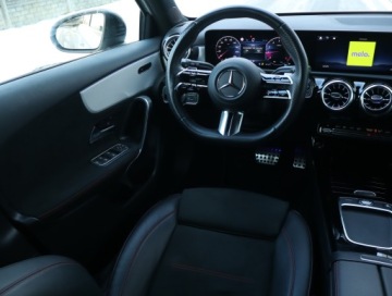 Mercedes Klasa A W177/V177 Hatchback Facelifting 1.3 200 163KM 2023 Mercedes A A 200, Salon Polska, Serwis ASO, zdjęcie 6