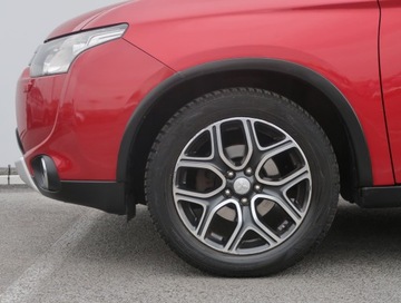 Mitsubishi Outlander III SUV Facelifting 2015 2.0 MIVEC 150KM 2015 Mitsubishi Outlander 2.0, Salon Polska, zdjęcie 13