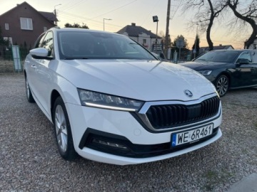 Skoda Octavia IV Kombi 2.0 TDI 150KM 2022 Skoda Octavia 2.0 TDI 150 KM DSG AMBITION BEZWYPADKOWY 2.0 Diesel 150KM, zdjęcie 16