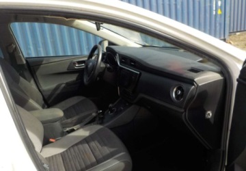 Toyota Auris II 2018 Toyota Auris Okazja 1.8 Hybryda 122KM, zdjęcie 14