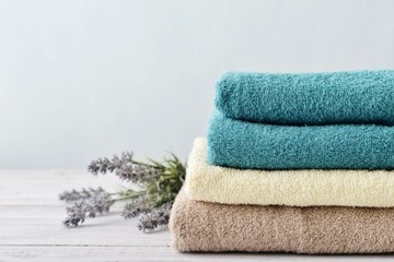 БОЛЬШОЕ ОТЕЛЬНОЕ ПОЛОТЕНЦЕ ДЛЯ КУПАНИЯ 70x140 FROTTE 500G