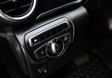 Mercedes Klasa V W447 Ekstra Długi 250 BlueTEC 190KM 2016 Mercedes-Benz Klasa V 6os. Automat 2.1 Diesel 190KM, zdjęcie 19