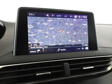 Peugeot 3008 I Crossover Facelifting 1.2 PureTech 130KM 2016 Peugeot 3008 półskóra virtual cocpit navi klima, zdjęcie 24