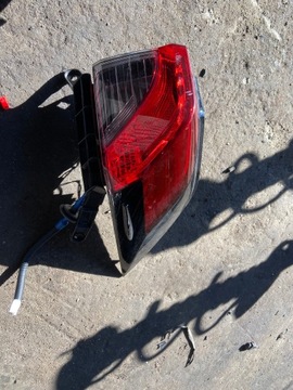 LAMPA TYL LEWA PRAWA TOYOTA RAV 4 V