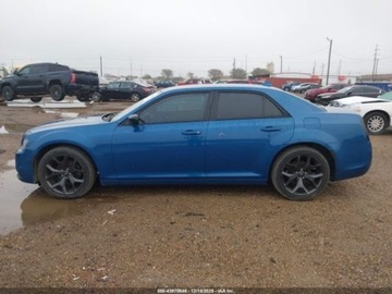 Chrysler 300C II 2023 Chrysler 300 2023 Chrysler 300 Touring RWD 3.6 Benzyna 292KM, zdjęcie 1