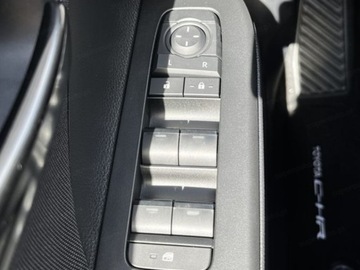 Toyota C-HR II SUV 1.8 Hybrid 140KM 2025 Od ręki - Comfort 1.8 Hybrid 140KM | Tempomat adaptacyjny!, zdjęcie 4