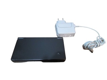 Консоль Nintendo DSi, черная, оригинальное зарядное устройство