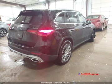 Mercedes GLC C254/X254 2024 Mercedes-Benz GLC 2024 r., 2,0L 300 4 MATIC 2.0 Benzyna 255KM, zdjęcie 4