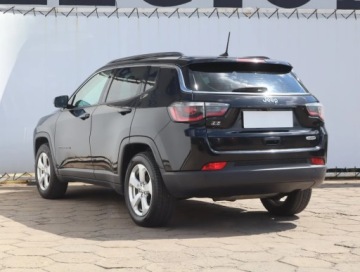 Jeep Compass II SUV 1.4 MultiAir 140KM 2019 Jeep Compass 1.4 MultiAir, Salon Polska, zdjęcie 3