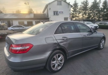 Mercedes Klasa E W212 Limuzyna Facelifting 350 306KM 2013 Mercedes-Benz Klasa E 2011 Mercedes-Benz E-Klasa 350 na placu w POLSCE po, zdjęcie 4