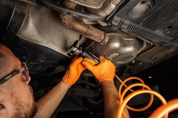 NEO Пневматический нож 75 мм + запасные металлические диски 5 шт.