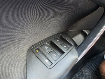 Opel Insignia I Hatchback Facelifting 1.8 Twinport ECOTEC 140KM 2013 Opel Insignia 1.8 Benzyna 140 KM, Nawigacja,, zdjęcie 9