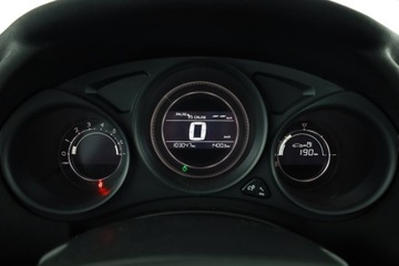 Citroen C4 II Hatchback 5d Facelifting 1.2 PureTech 110KM 2015 Citroen C4 1.2 PureTech, Salon Polska, Serwis ASO, zdjęcie 7