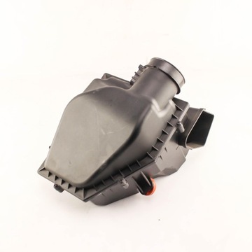 7643301 POUZDRO FILTRU VZDUCHU 520 D XDRIVE 140 2018 BMW 5 (G30)