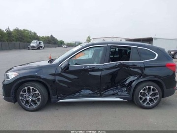 BMW X1 F48 2021 BMW X1 2021 BMW X1 xDrive28i Sports Activity Vehicle 2.0 Benzyna 228KM, zdjęcie 4