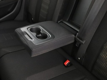 Peugeot 3008 II Crossover 1.6 BlueHDi 120KM 2017 Peugeot 3008 klima auto panorama navi czujniki, zdjęcie 32