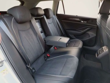 Volkswagen Passat B8 Variant Facelifting 2.0 TDI SCR 150KM 2025 Volkswagen Passat 2.0TDI 150KM Elegance DSG SerwisASO Acc Matrix Navi Hak, zdjęcie 14