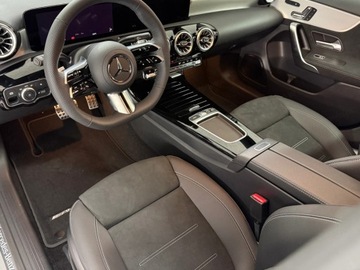Mercedes Klasa A W177/V177 Hatchback Facelifting 2.0 220 190KM 2025 A Klasa 220 4-Matic AMG Line 2.0 (190KM) 2025, zdjęcie 3