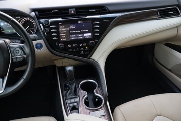Toyota Camry IX Sedan 2.5 Hybrid Dynamic Force 218KM 2020 Toyota Camry 2.5 Hybrid, Salon Polska, zdjęcie 7